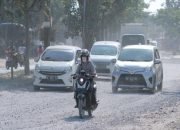 Terpapar Debu, Warga Jalan Ryacudu, Berencana Gugat Pemprov ke Pusat