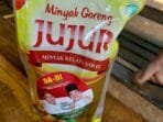 Sembako “Minyak Goreng Jujur” di Lamtim?