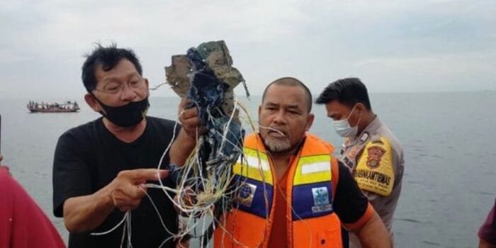 Menhub Pastikan Pesawat SJ 182, Jatuh di Perairan Pulau Laki