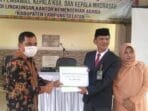 MAN 1 Lamsel Serahkan Hasil Pengumpulan Dana ke Kemenag