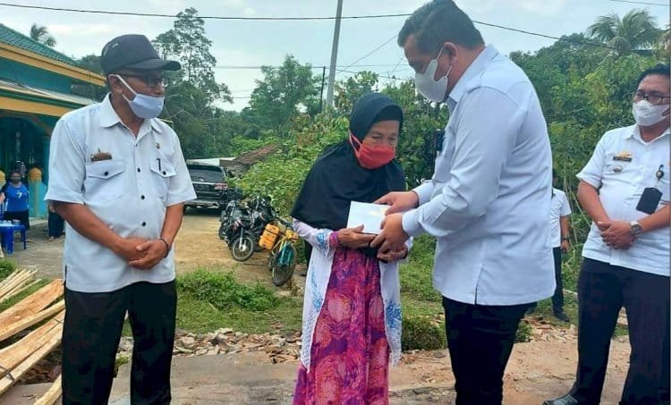 Bupati Pesawaran Dendi Ramadhona