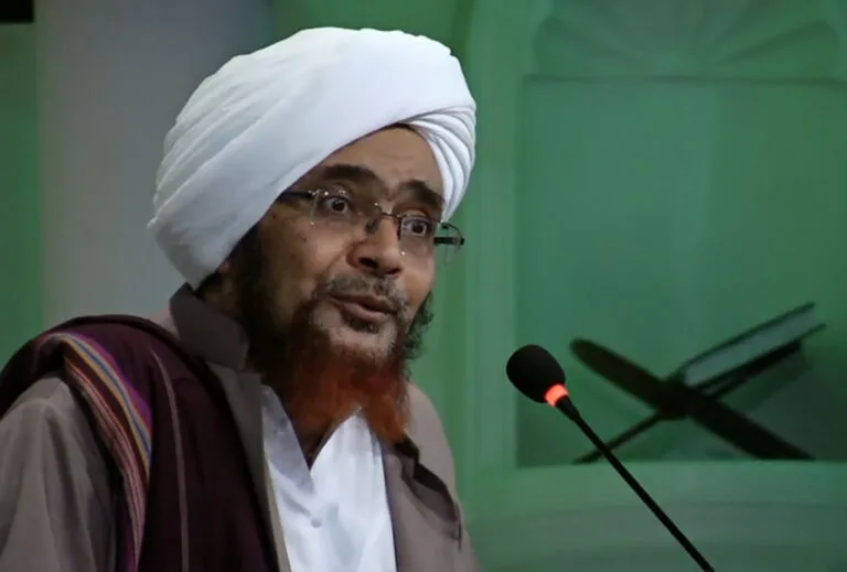 Ulama Kharismatik Habib Umar Bin Hafizh