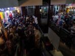 Membludak, Pengunjung Tanah Abang Capai 100 Ribu