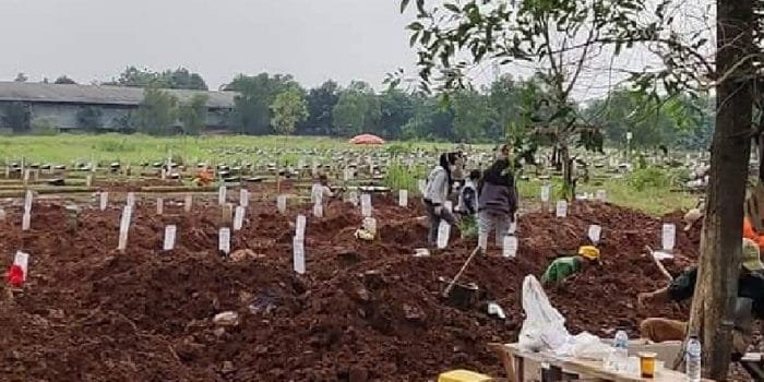 “Dari Niat hingga Salam: Panduan Lengkap Shalat Jenazah Beserta Teks Arabnya”