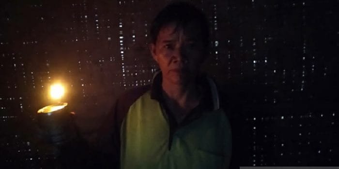 76 Tahun Merdeka, Hamidah Masih Pakai Lampu Minyak