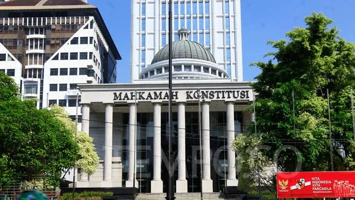 gedung MK