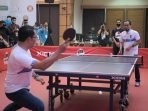 UAH Super Series 2021, Kang Emil Adu Skill Pingpong dengan Ustaz Adi Hidayat
