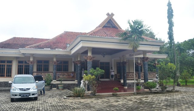 Rumah Dinas Bupati Lampung Timur. (Photo by Haryadi Yansyah)