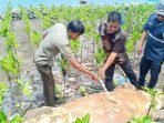 Mulai Membusuk, Dugong Terdampar di Sinjai Akhirnya Ditenggelamkan