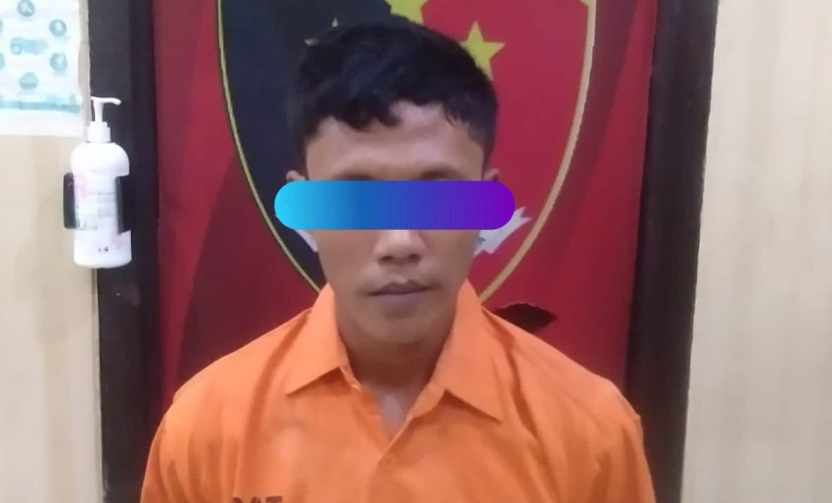 AR warga Pekon Kayangan pelaku pencabulan saat ditangkap Polres Tanggamus, Senin (10/1/2022) foto ist