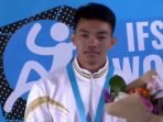 Veddriq Leonardo Juara Dunia Panjat Tebing di AS