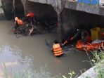Engoh Bekasi bersama Warga Giat Bersihkan Kali Sadang