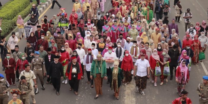 Wali Nikah di Era Digital: Sahkah Ijab Kabul via Chat atau Video Call?