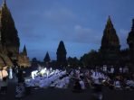 Hari Suci Siwaratri, Umat Hindu Laksanakan Persembahyangan di Candi Prambanan
