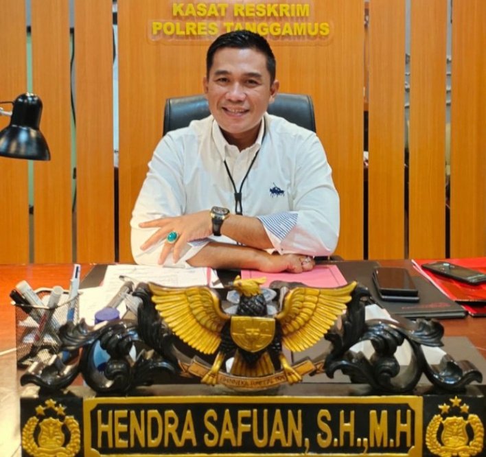 Kasat Reskrim Polres Tanggamus Hendra Sapuan, SH. MH mewakili Kapolres Tanggamus AKBP Siswara Hadi Chandra saat diwawancarai di ruang kerjanya, Jumat (3/3/2023), foto: Rudi Chandra