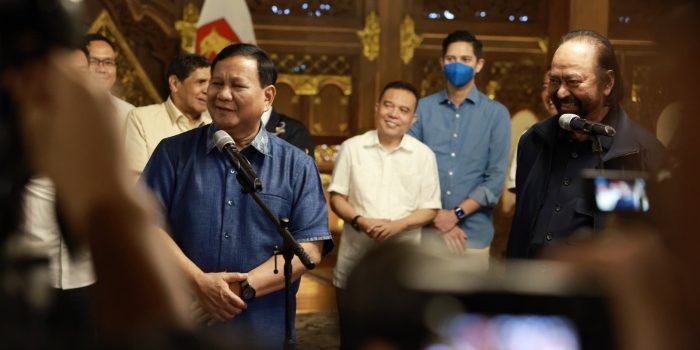 Kepuasan Publik, Oposisi dan Narasi Reposisi