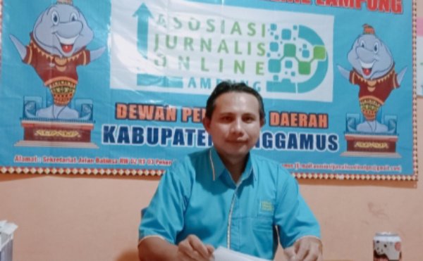 Ketua Asosiasi Jurnalis Online Lampung (AJO-L) DPD Kabupaten Tanggamus, Budi Widayat Marsudi