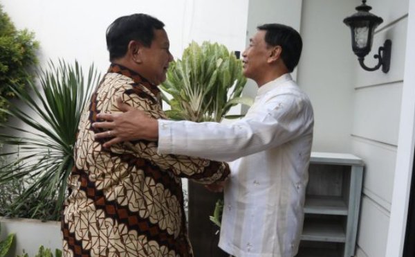 Ketua Dewan Pertimbangan Presiden, Wiranto, menemui Ketua Umum Partai Gerindra Prabowo Subianto di kediamannya di Hambalang, Bogor, Jawa Barat, pada Senin (152023)- foto ist