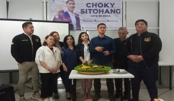 Bertemu Tim Pemenangan di Kota Bekasi, Choky Sitohang Mengajak Objektif Tanggalkan Soal Politik Identitas