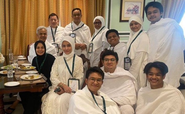 Momen Bacapres Anies dan Ganjar bertemu di Arab Saudi di sela ibadah haji. Pertemuan itu saat jamuan makan oleh Raja, Foto: Dok. Istimewa