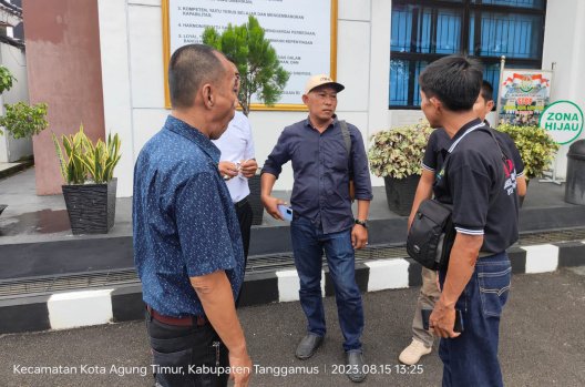 Sumantri wartawan Wawai News di Tanggamus saat berada di Kantor Kejari Tanggamus, pada Selasa 15 Agustus 2023
