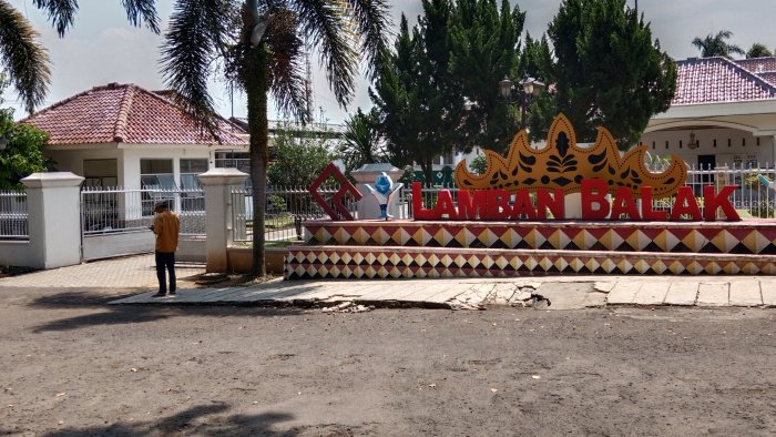 Rumah Dinas Bupati tampak sepi dijaga Pol PP, Kamis 21 September 2023 (foto_smn)