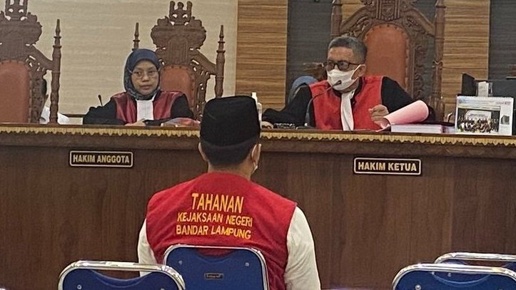 AKP Andri Gustam saat sidang di Pengadilan Negeri Tanjung Karang, (foto_pp)