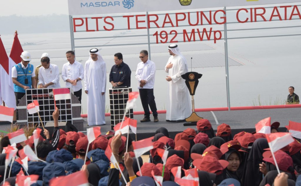 Acara Peresmian Pembangkit Listrik Tenaga Surya (PLTS) Terapung Cirata yang terletak di Kabupaten Purwakarta pada Kamis 9 November 2023.
