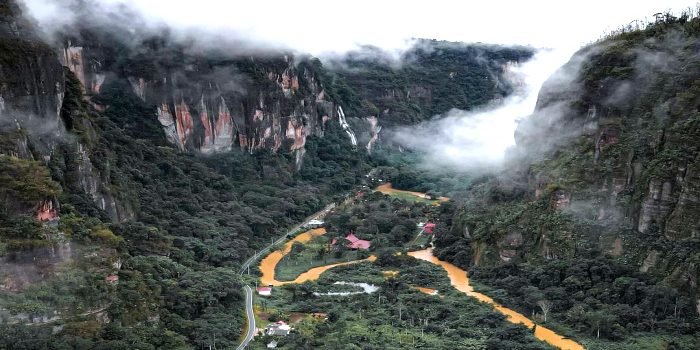 Lembah Harau Kabupaten Lima Puluh Kota, Miliki Pesona Desa Konoha Versi Indonesia
