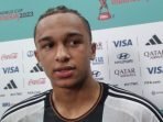 Bek Jerman Lempar Sepatu Seraya Ucapkan Terimakasih untuk Indonesia