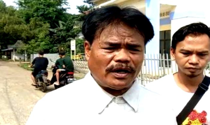 Kepala Desa Burangkeng Nemin bin Sain