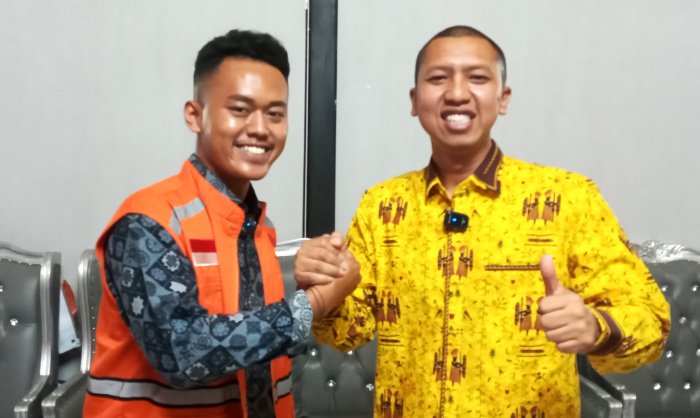 Haidar Al Ghifari Corporate Direktor of Sales and Media, PT TMT (kiri) dan Yogi Kurniawan Kuasa Direksi PT HAGS usai penandatanganan MoU di Griya Wulan Sari, Kota Bekasi pada Jumat (22/12/2023)