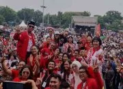 Kaesang Ketua PSI menghadiri kampanye akbra di Kota Bekasi. Ia berpesan kepada warga Bekasi tak golput pada 14 Februari 2024 ini.