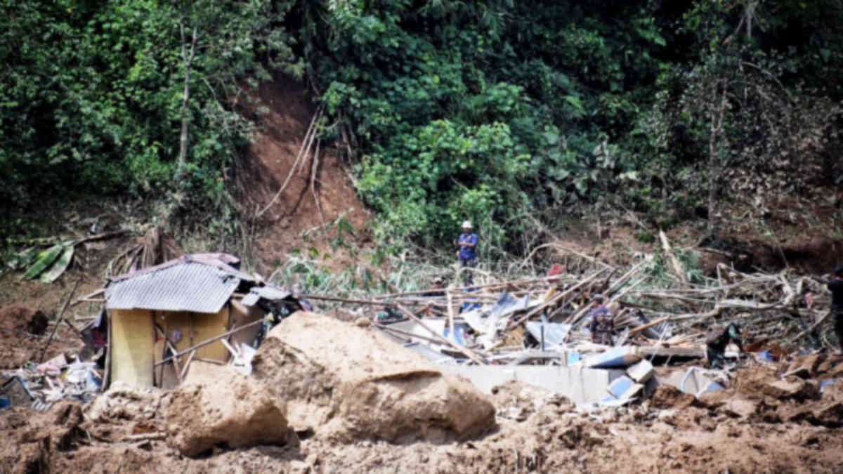 Longsor di Kampung Cipondok, Kabupaten Subang pada Ahad (7/1/2024) menewaskan dua orang, dan empat luka - luka.
