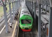 Pengoperasian Kereta Api Papandayan dan KA Pangandaran di Stasiun Garut, Kabupaten Garut, dioperasikan, Rabu (24/1/2024).