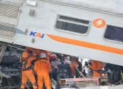 Peristiwa tabrakan maut KA Turangga dengan KA Lokal Bandung Raya itu terjadi di Jalan Petak Haurpugur-Cicalengka, Kecamatan Cicalengka, Kabupaten Bandung, Jumat (5/1), pukul 06.03 WIB.