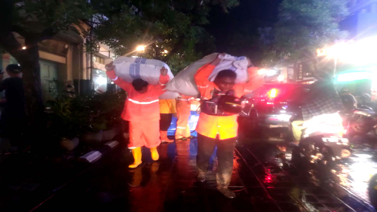 Banjir Bandang Terjadi Di Kawasan Braga, Banjir Longsor Ancam Wilayah ...