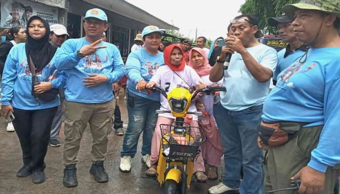 Dapat Doorprize Sepeda Listrik Ikut Senam Gemoy, Nenek Sipul: Terimakasih Pak Bowo