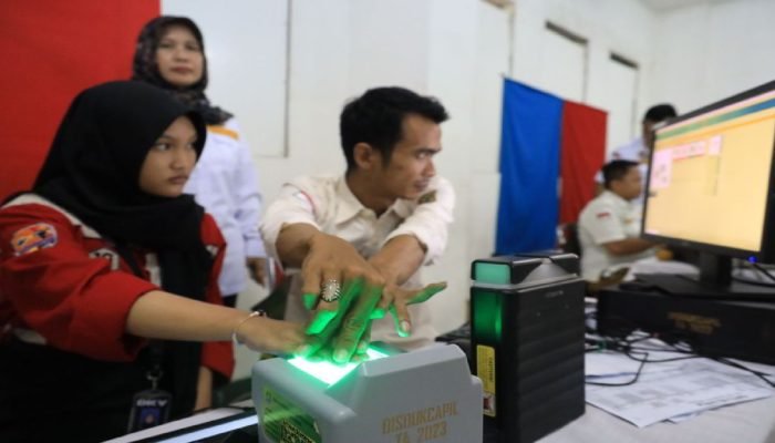 Jelang Pencoblosan, Pemkot Bekasi Berikan Layanan Khusus Perekaman KTP Elektronik Khusus Pemula