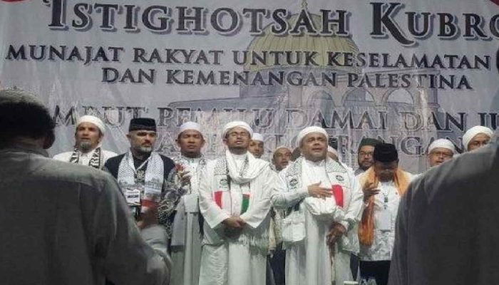 HRS Imbau Jemaah Pilih Capres Hasil Itjima Ulama dan Dukung TNI/Polri Ciptakan Pemilu Damai