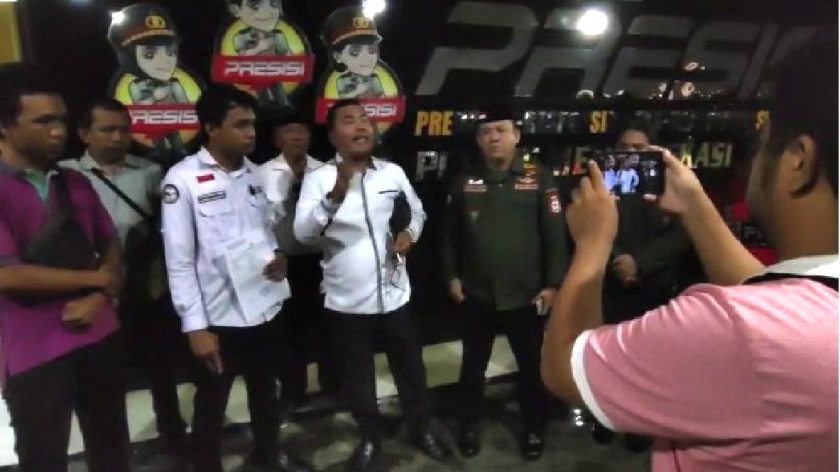 Ketua LKBH PKN Dakka Duri Busisa, S.H, resmi melaporkan mantan Ketua DPC PKN ke Polisi terkait dugaan UU ITE, Jumat 2 Februari 2024