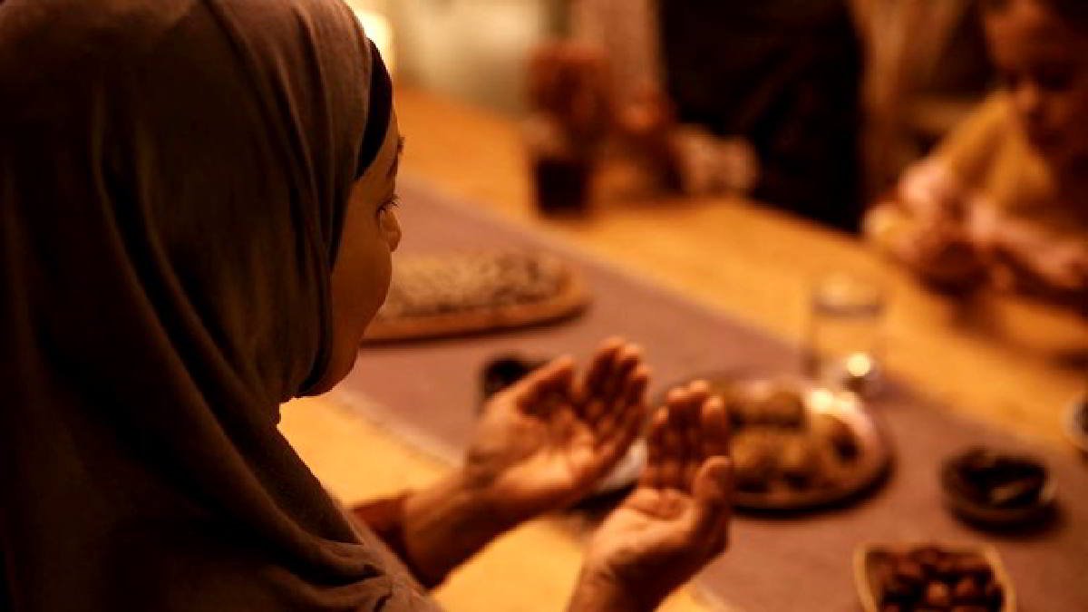 Bacaan niat puasa Nisfu Syaban dan keutamaan melaksanakannya. (iStockphoto/Drazen Zigic)