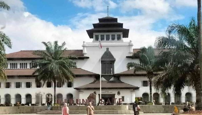 Mulai Jumat  Ini, Kawasan Gedung Sate Bandung Berlakukan Friday Car Free