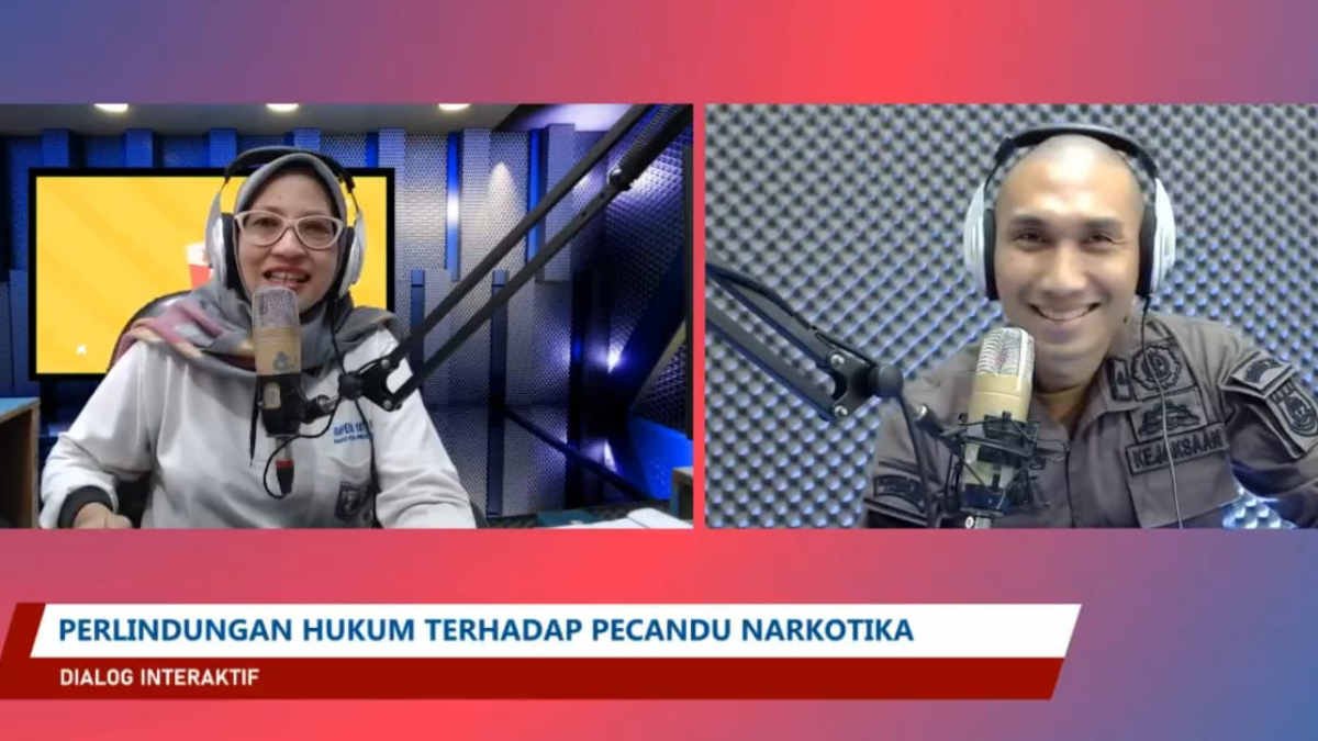 Kejari Pringsewu melalui Radio Pemerintah Daerah (Rapemda) Pringsewu dengan mengusung tema 'Jaksa Menyapa' mengenai perlindungan hukum terhadap pecandu narkotika, pada Kamis 21 Maret 2023.