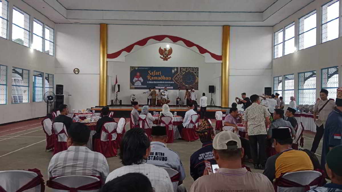 Kepala Kantor Wilayah (Kanwil) Kementerian Hukum dan HAM, Lampung, Sorta Delima menghadiri kegiatan Safari Ramadhan 1445 H di Lapas Kelas IIB Kota Agung, pada Senin 25 Maret 2024