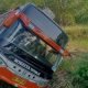 Bus Rosalia Indah mengalami kecelakaan tunggal di KM 370 Batang, Jawa Tengah, Kamis 11 April 2024, dilaporkan 7 penumpang tewas akibat kecelakaan tersebut.