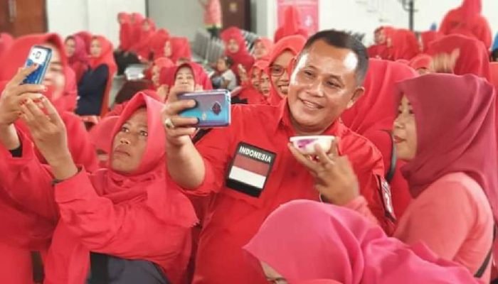Jadi Pertama Daftar di PDIP, Nanang Ermanto Pastikan Kembali Maju Pilkada Lampung Selatan 2024