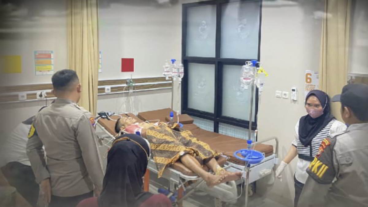 L (58) dalam kondisi kritis di rawat di rumah sakit di Bandar Jaya, usai menjadi korban pembacokan brutal seorang lelaki 38 tahun usai transaksi esek-esek di Tulangbawang Tengah, Tubaba, pada 17 April 2024- foto dok ist