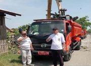 DLH Bekasi Akhirnya Turunkan Alat Berat Tangani Sampah di Irigasi Kali Cikarang Hilir