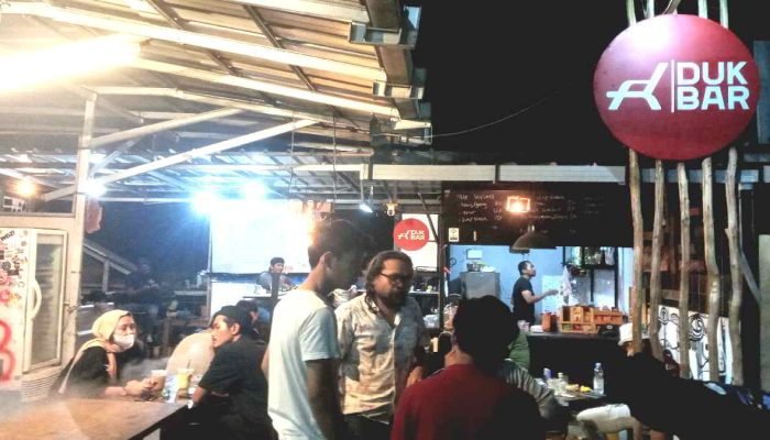 DukBar, Tempat Nongkrong Asyik hingga Dinihari di Jatiasih